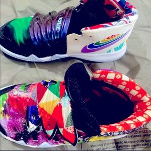 Nike kyrie boys' size 1!!